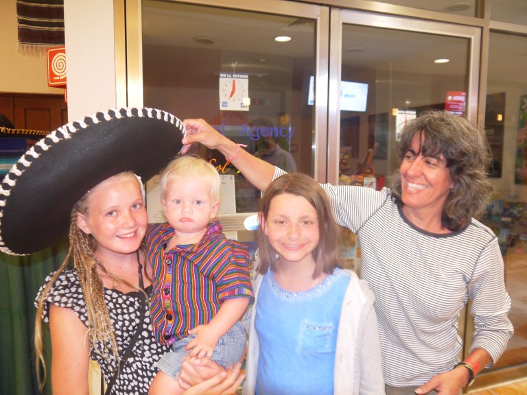 Me,Jed,Ashley and her mum - Travellingminstrel #