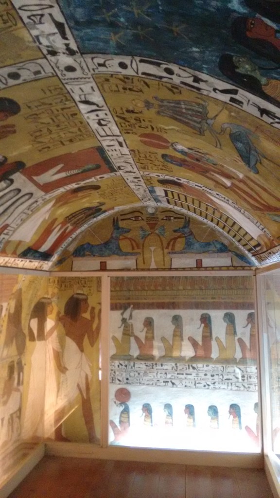 Sennutem tomb - Travellingminstrel #