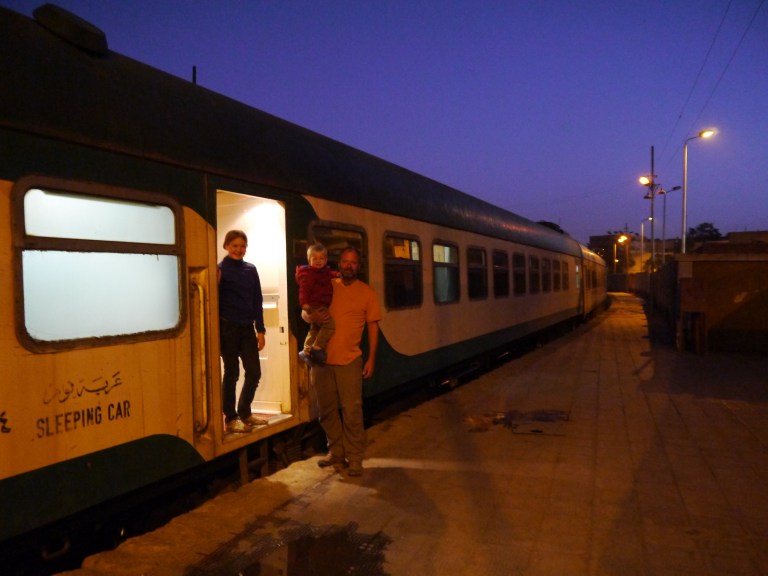 The train - Travellingminstrel #