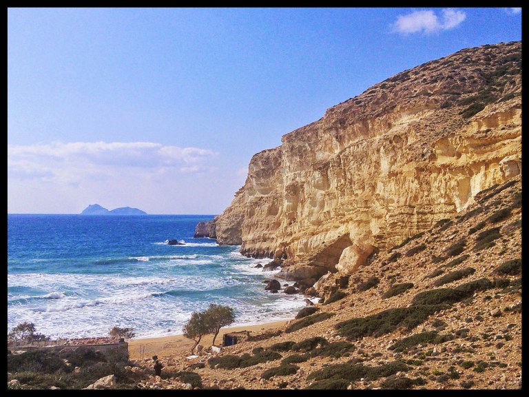 Red beach - Travellingminstrel #