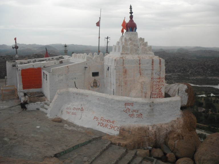 Monkey temple - Travellingminstrel #