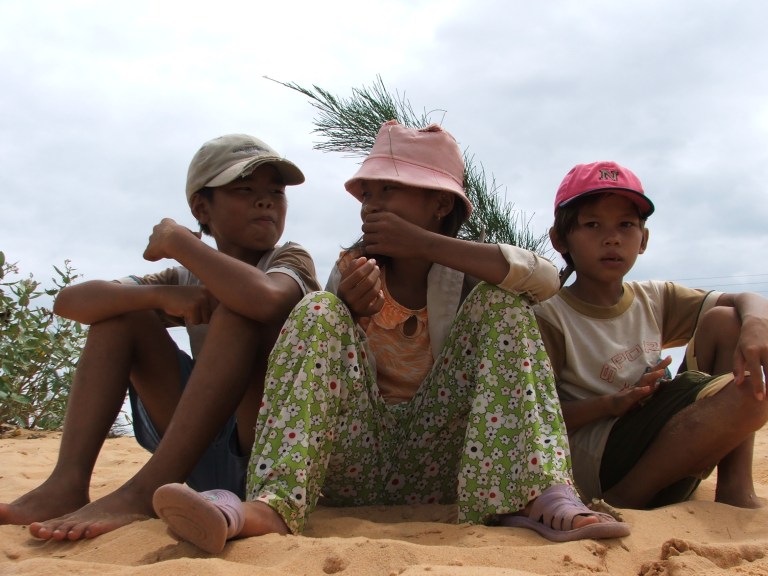Local kids - Travellingminstrel #